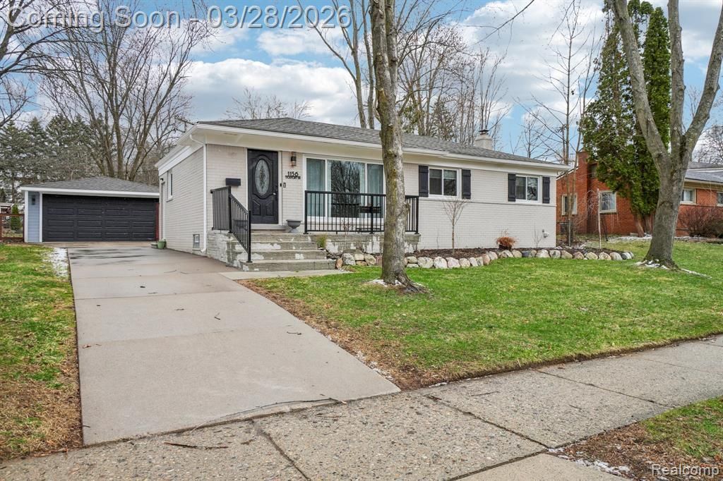 1156 Sycamore Drive, Rochester, MI 48307 Main Photo