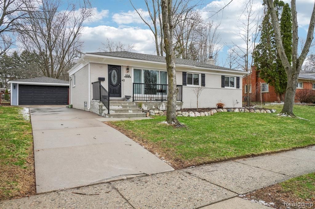 1156 Sycamore Drive, Rochester, MI 48307 Main Photo