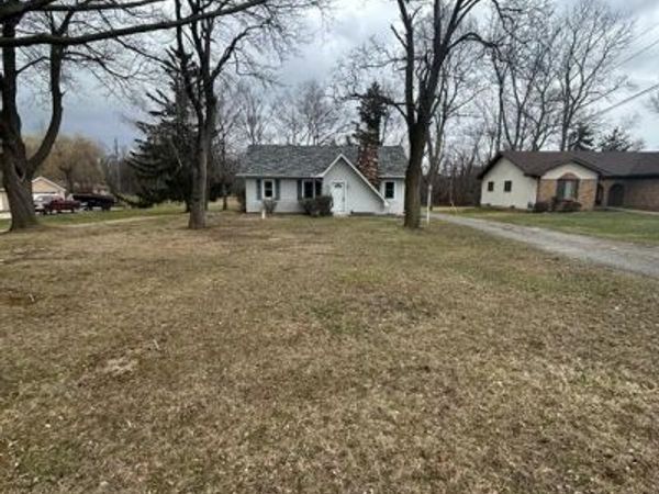 28010 Rollcrest Road, Farmington Hills, MI 48334