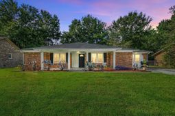 24 Lighthouse Drive photo 4