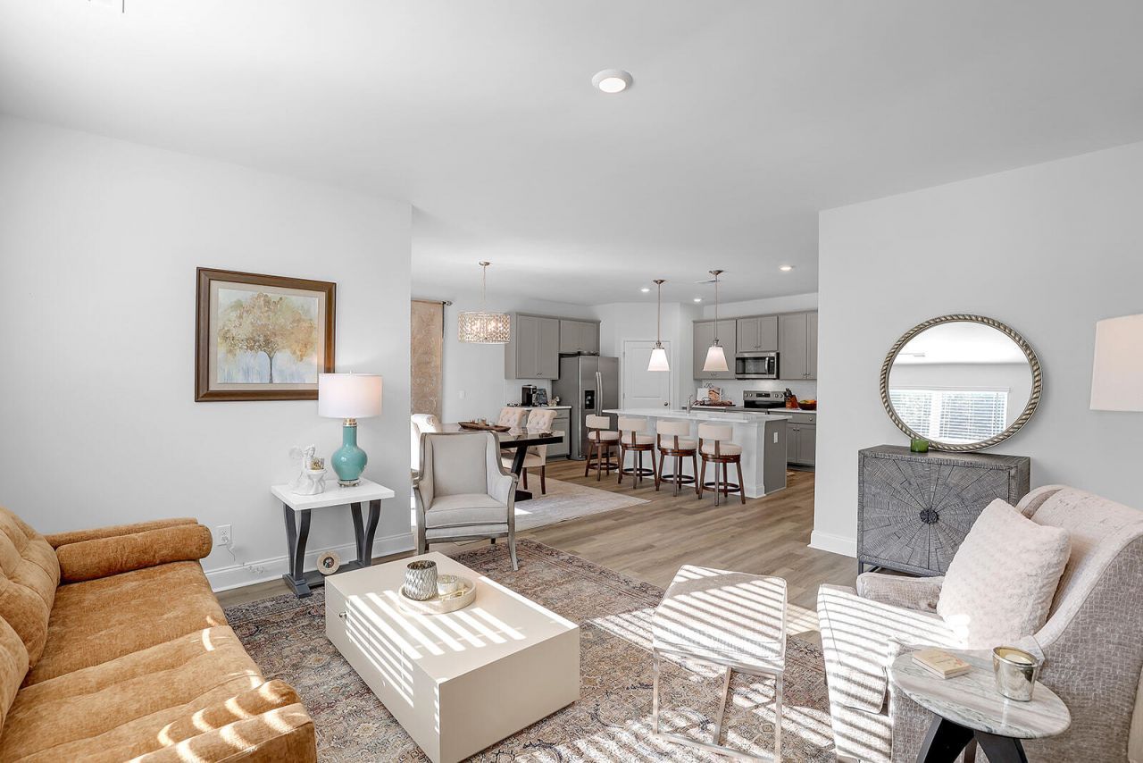 184 Twickenham Loop Photo 28