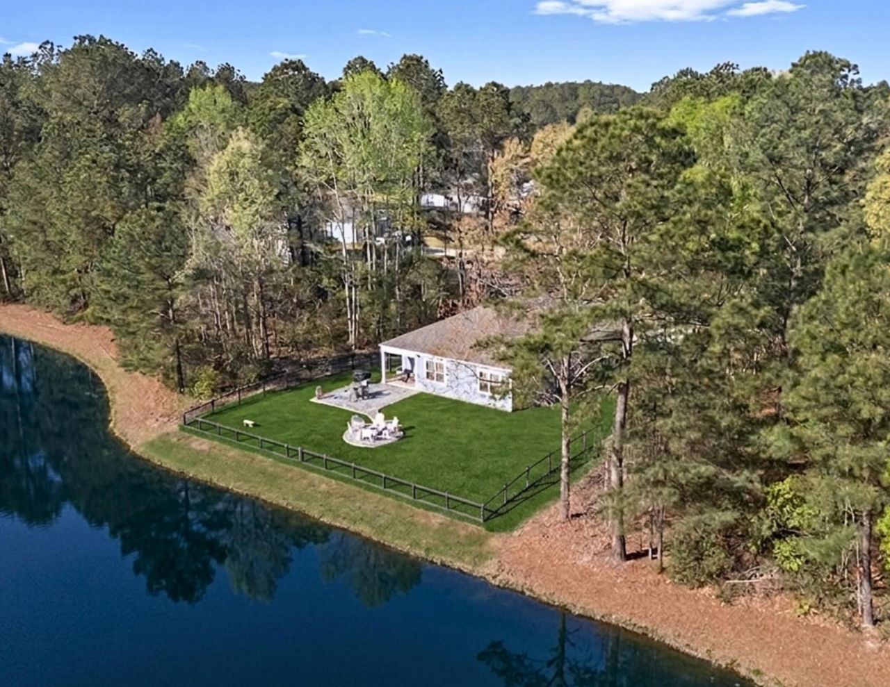 184 Twickenham Loop Photo 39