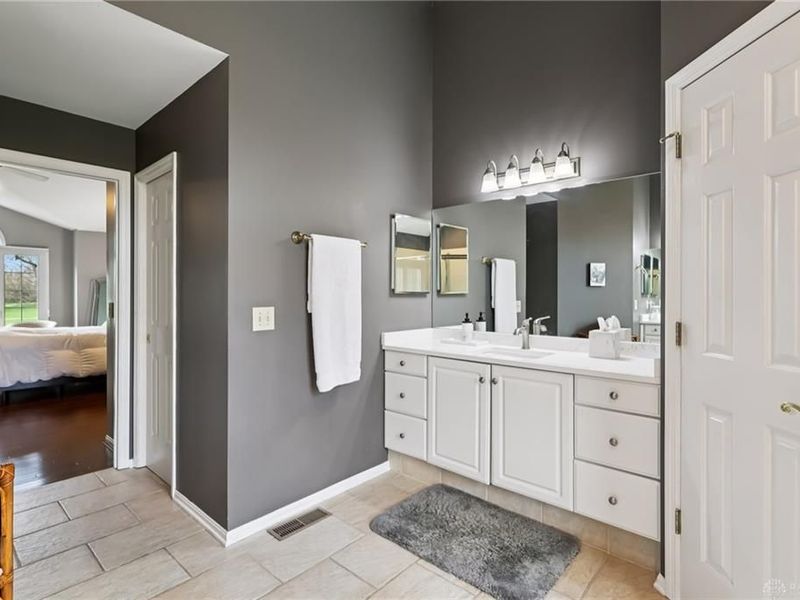 7389 Saint Ives Place, West Chester, OH 45069 Photo 36