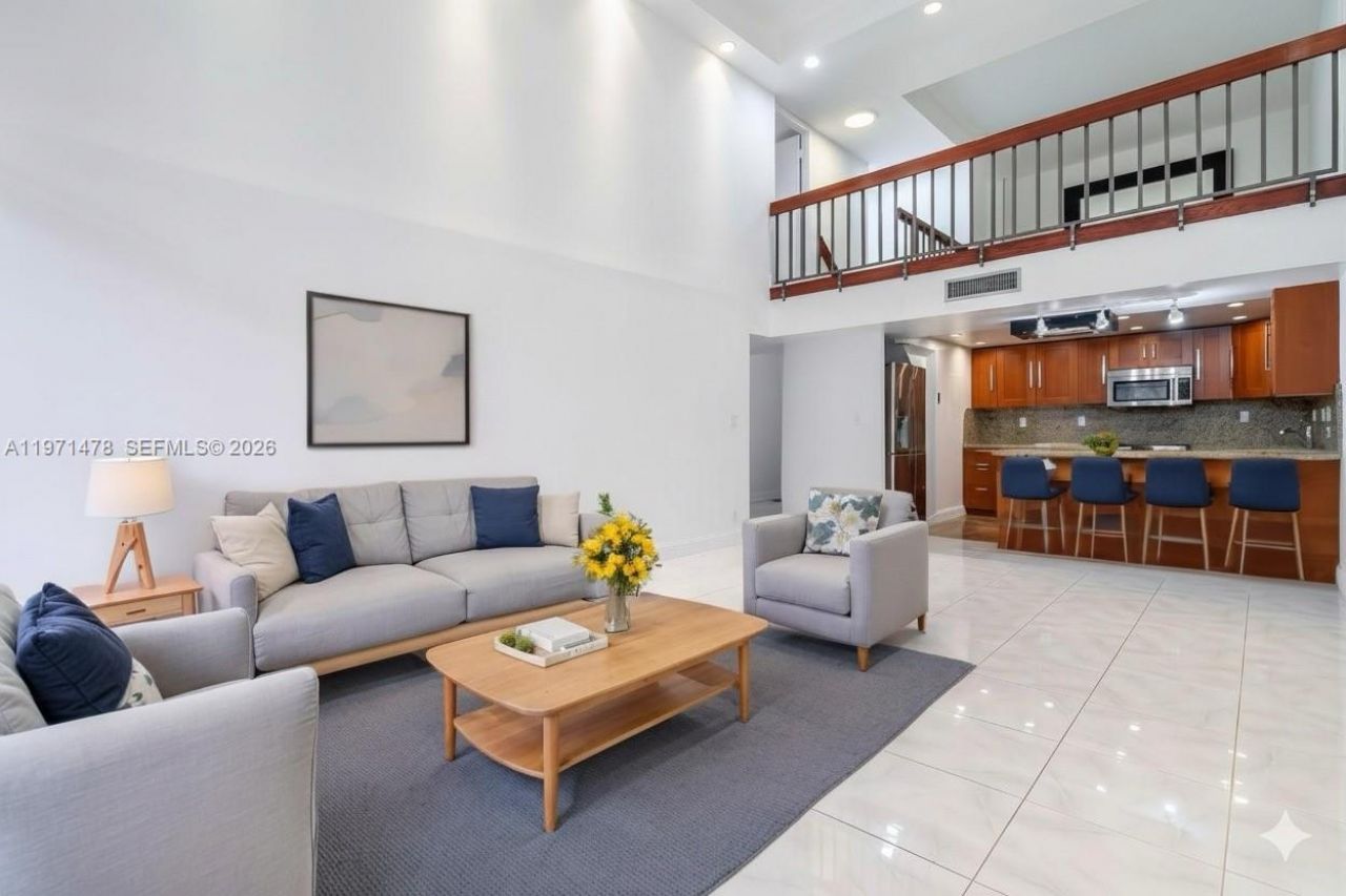 20347 W Country Club Dr , Unit TH15, Aventura, FL 33180 Photo