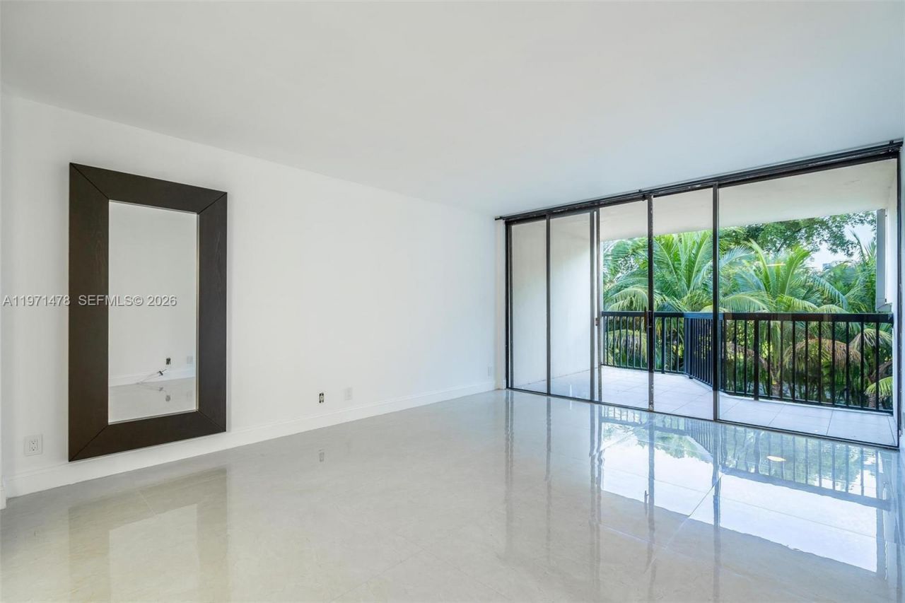 20347 W Country Club Dr, Unit TH15, Aventura, FL 33180 Photo