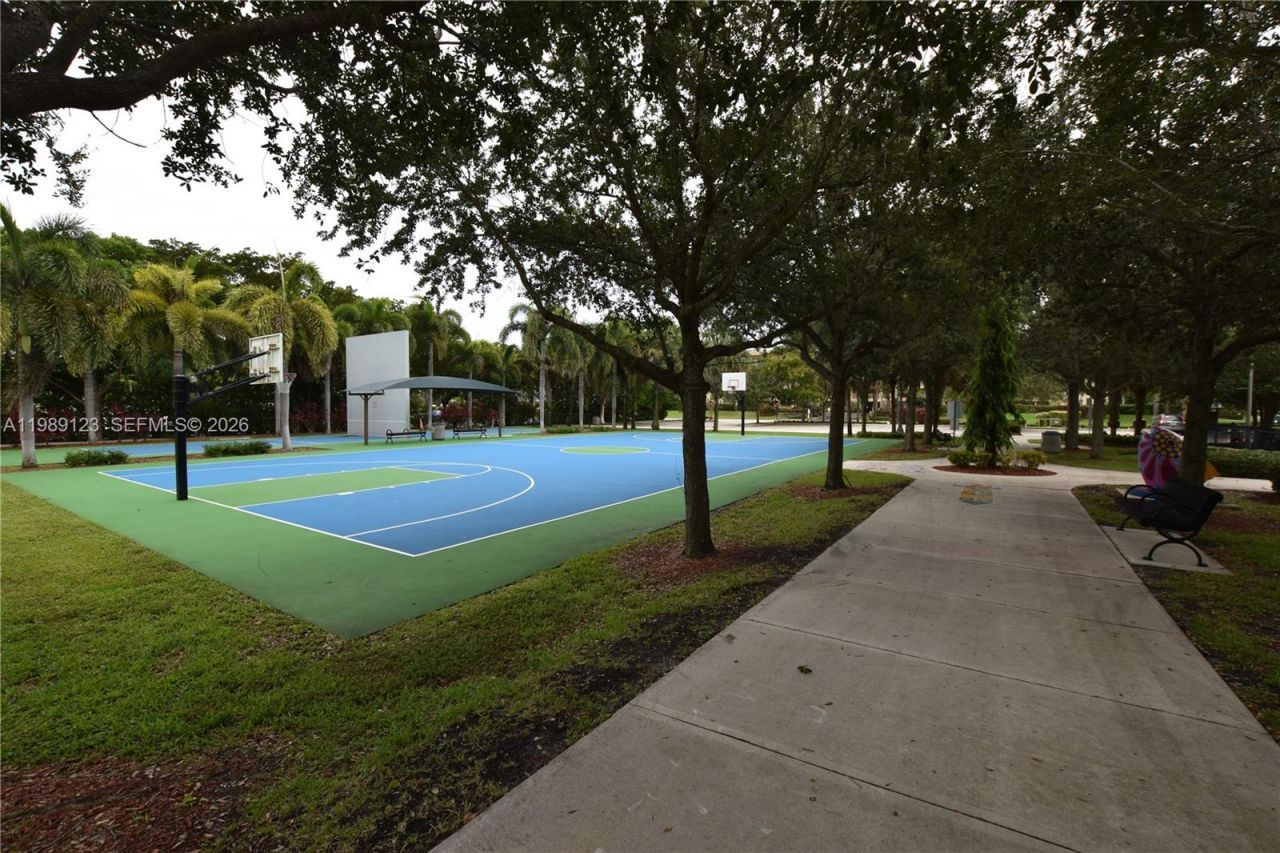 3800 Oaks Clubhouse Dr , Unit 309, Pompano Beach, FL 33069 Photo