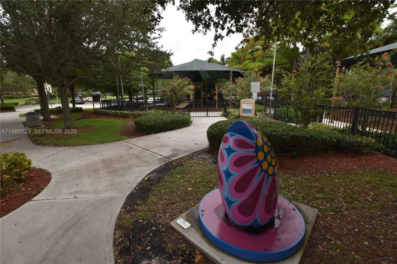 3800 Oaks Clubhouse Dr , Unit 309, Pompano Beach, FL 33069 Photo