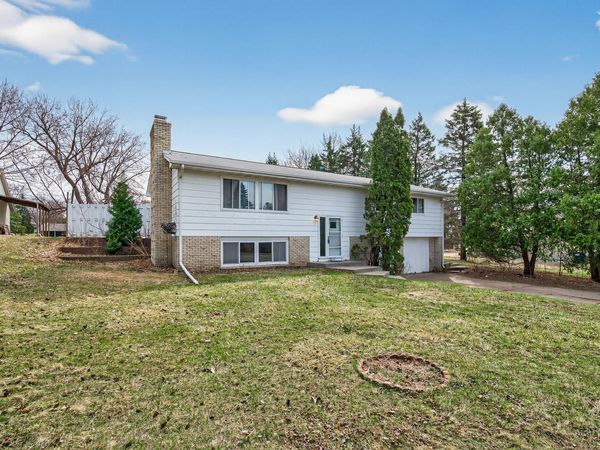 2850 Pilot Knob Road, Eagan, MN 55121