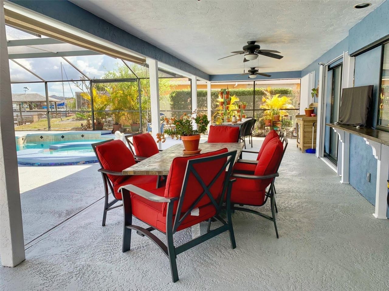 6317 Wisteria Lane, Apollo Beach, FL 33572 Photo