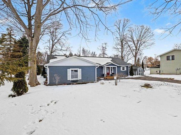 3718 Peninsular Shores, Grawn, MI 49637