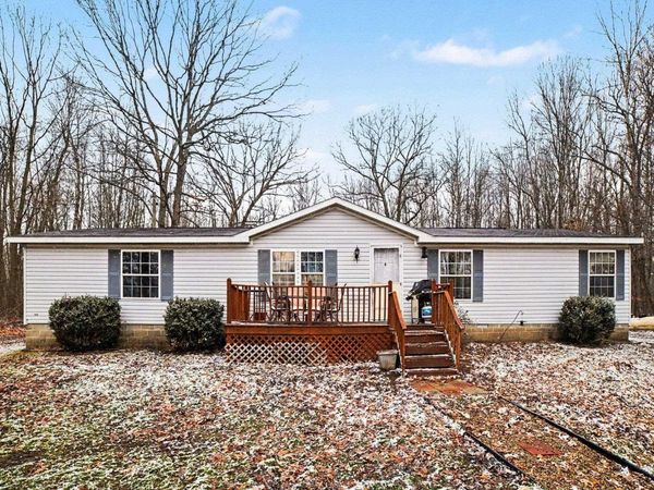 6125 Tamarack Road, Vestaburg, MI 48891