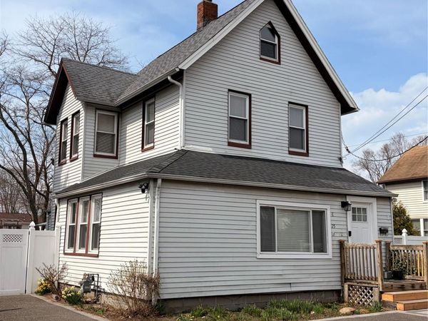 25 Hazel Street, Central Islip, NY 11722