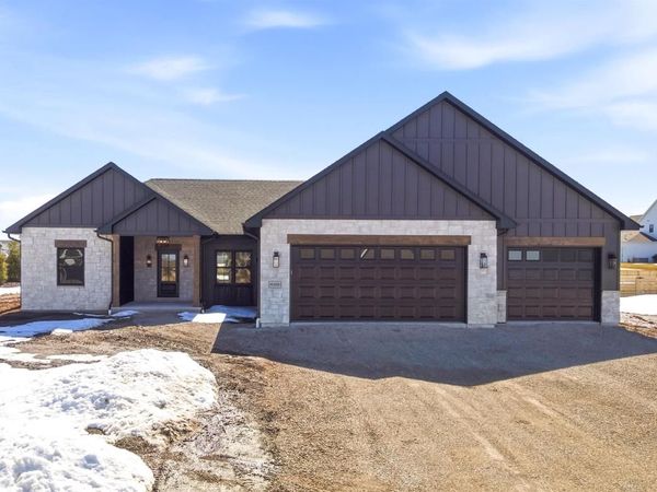 W6981 RIDGELINE TRAIL, Greenville, WI 54942