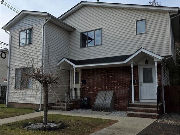 55 Cottage Place, EAST RUTHERFORD, NJ 07073