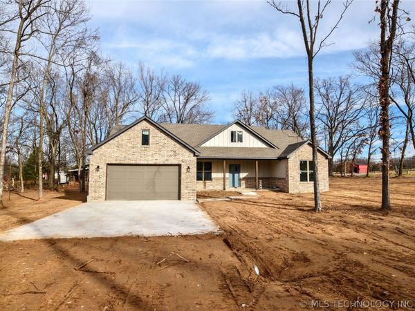 18835 W Hunters Court , Park Hill, OK 74451