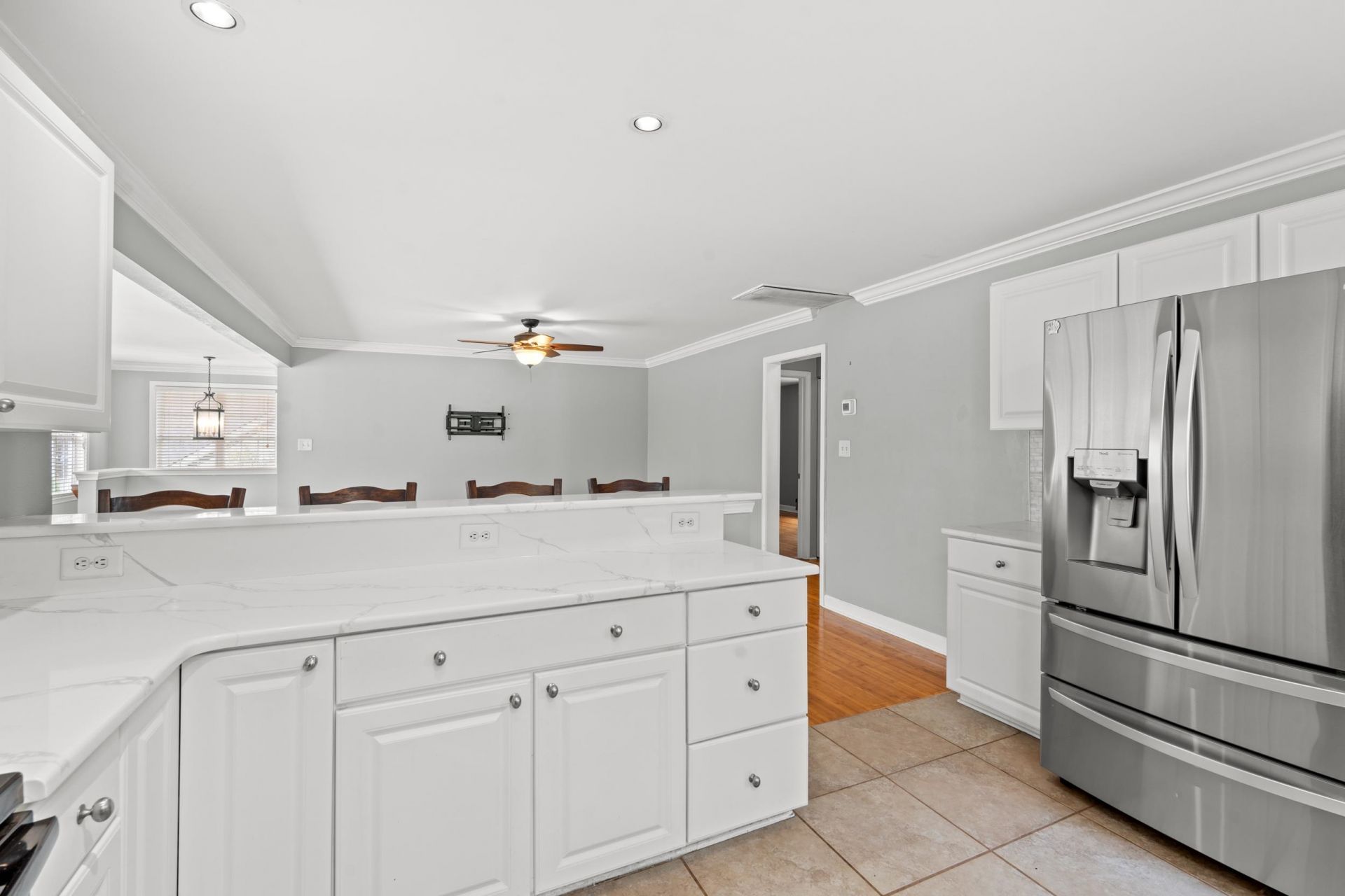 1015 Hagley Dr. Photo 16