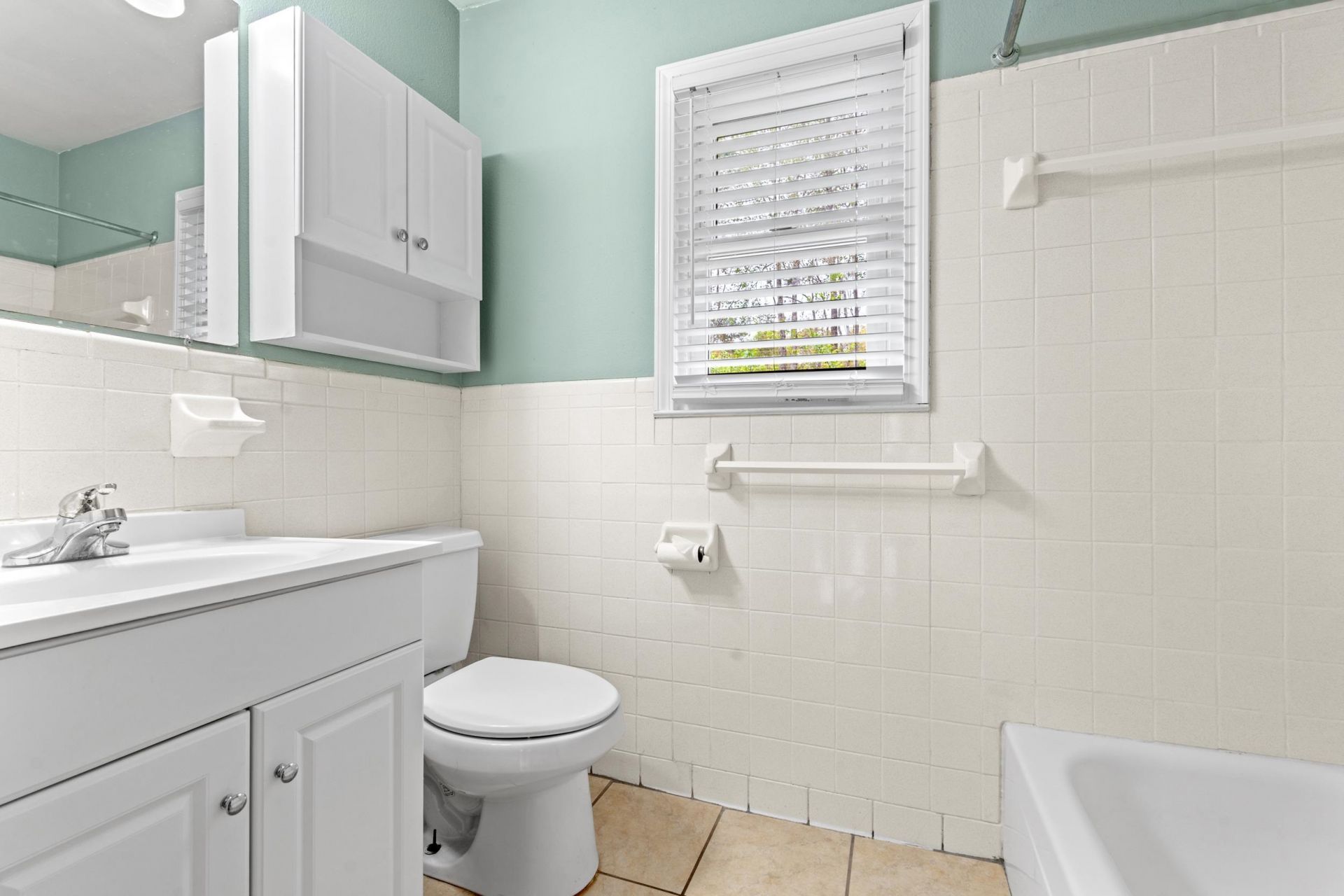 1015 Hagley Dr. Photo 28