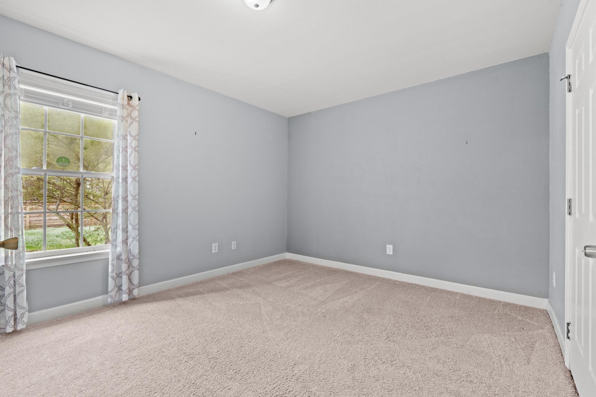1015 Hagley Dr. Photo 40