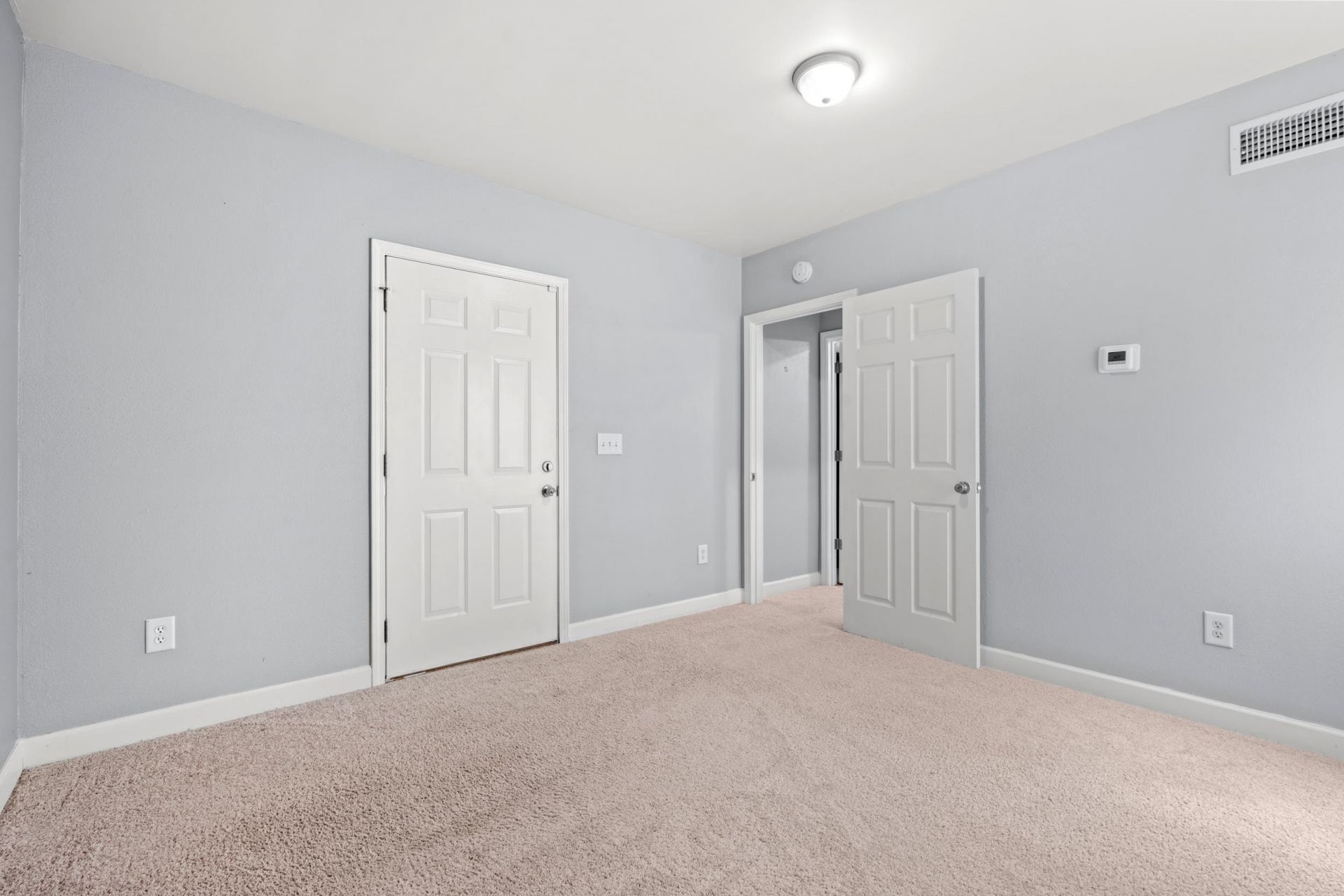 1015 Hagley Dr. Photo 41