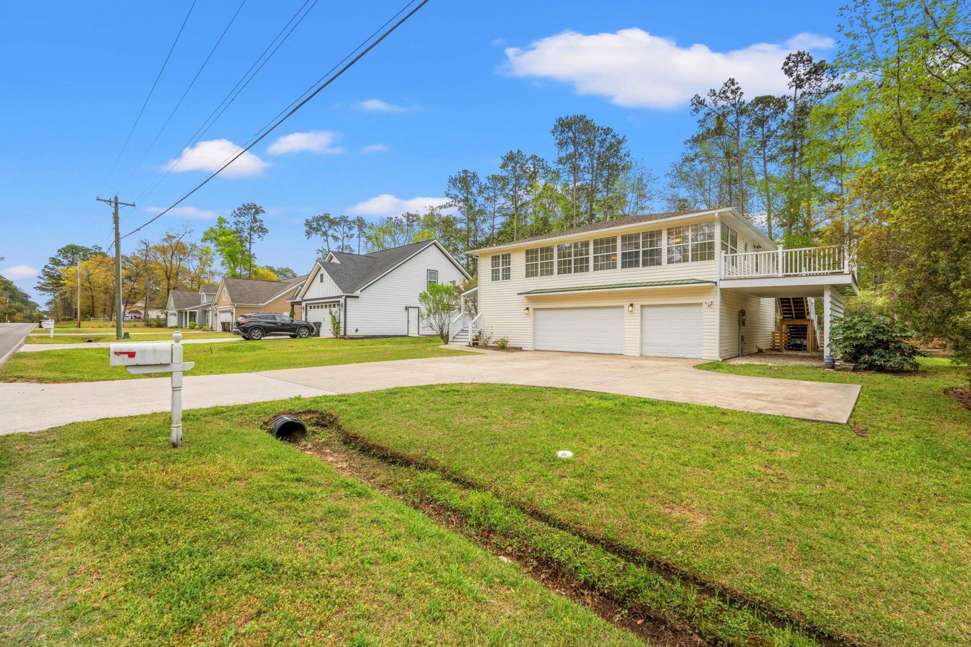 1015 Hagley Dr. Photo 44