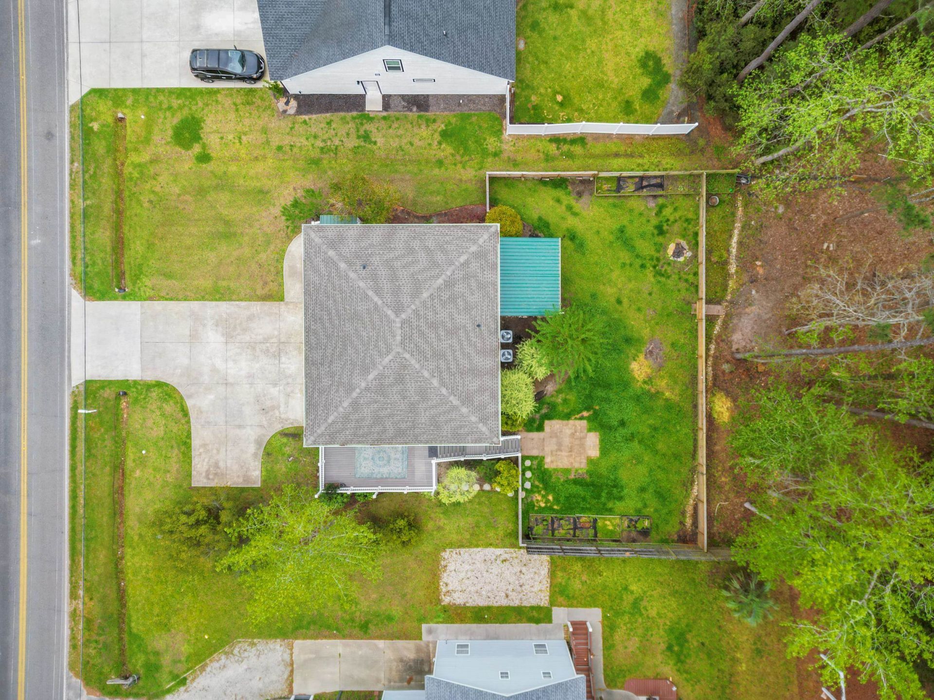 1015 Hagley Dr. Photo 53