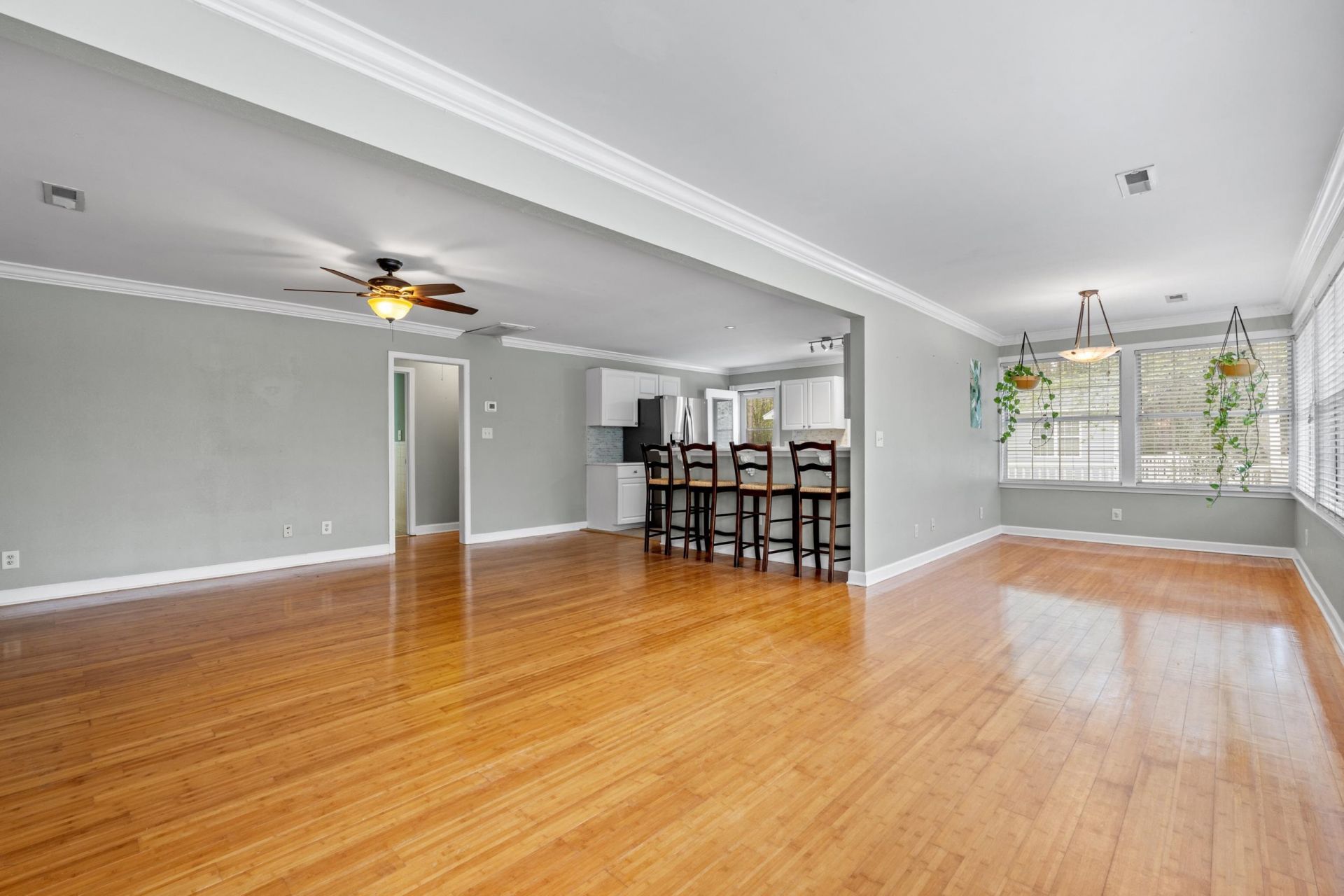 1015 Hagley Dr. Photo 8