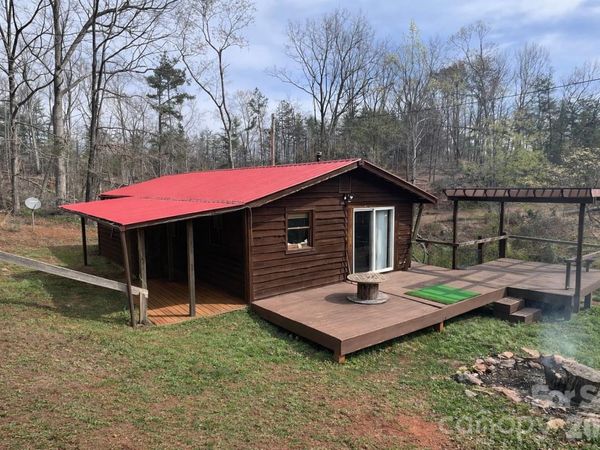 365 Hillbilly Lane, Mill Spring, NC 28756