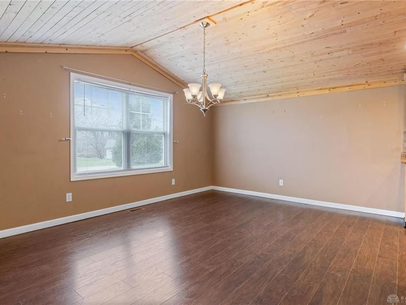 885 Hook Road, Xenia Township, OH 45385 Photo 8