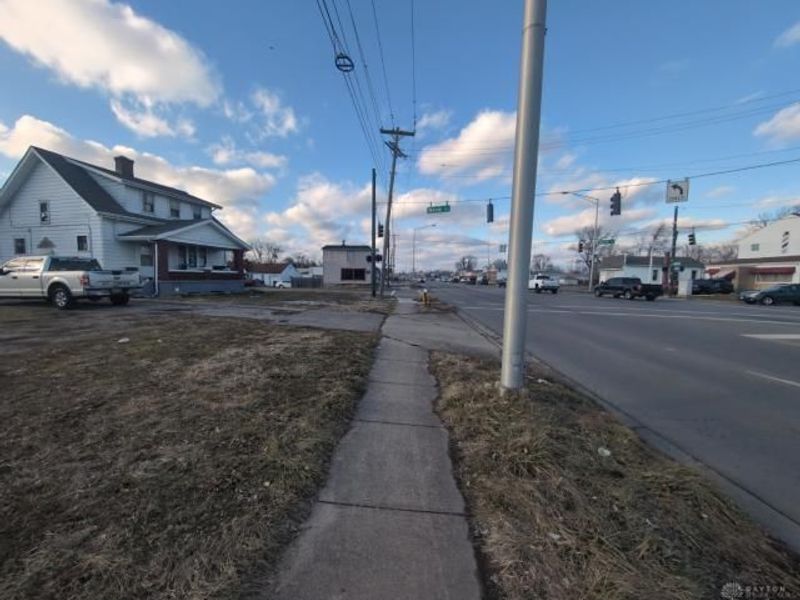 3111 N Dixie Drive, Dayton, OH 45414 Photo 4