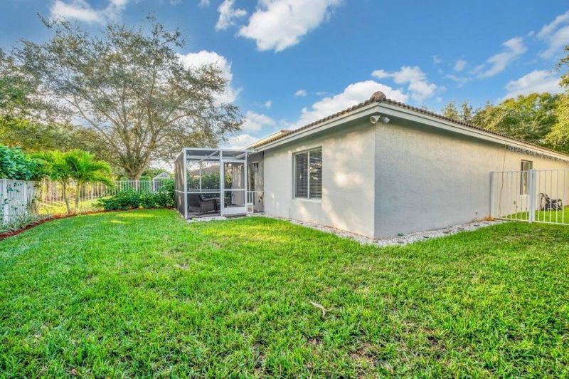 4856 SE Duval Drive, Stuart, FL 34997 Photo