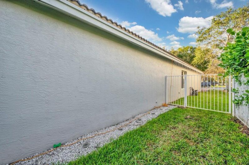 4856 SE Duval Drive, Stuart, FL 34997 Photo