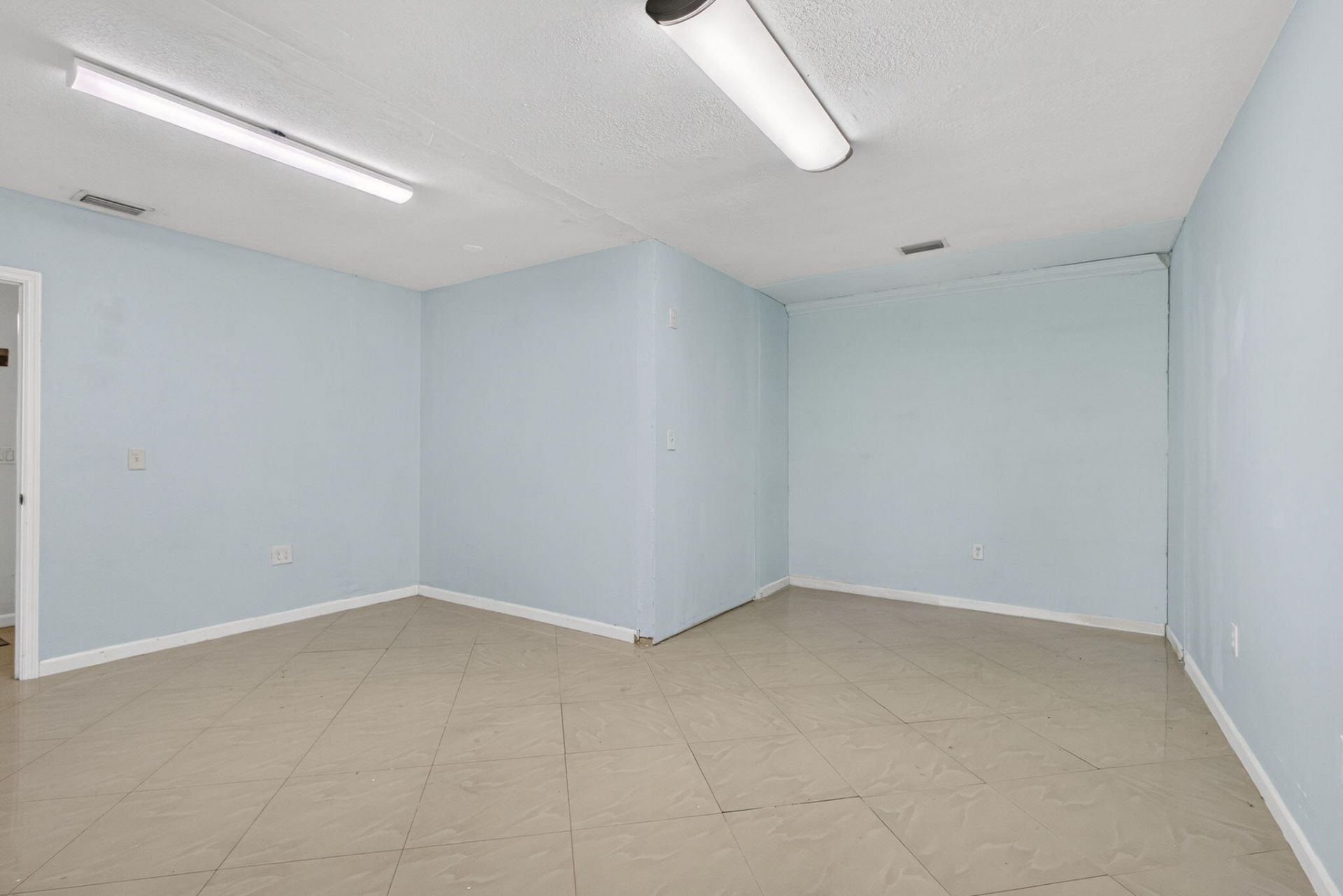 15399 N 61st Pl Place N, The Acreage, FL 33470 Photo