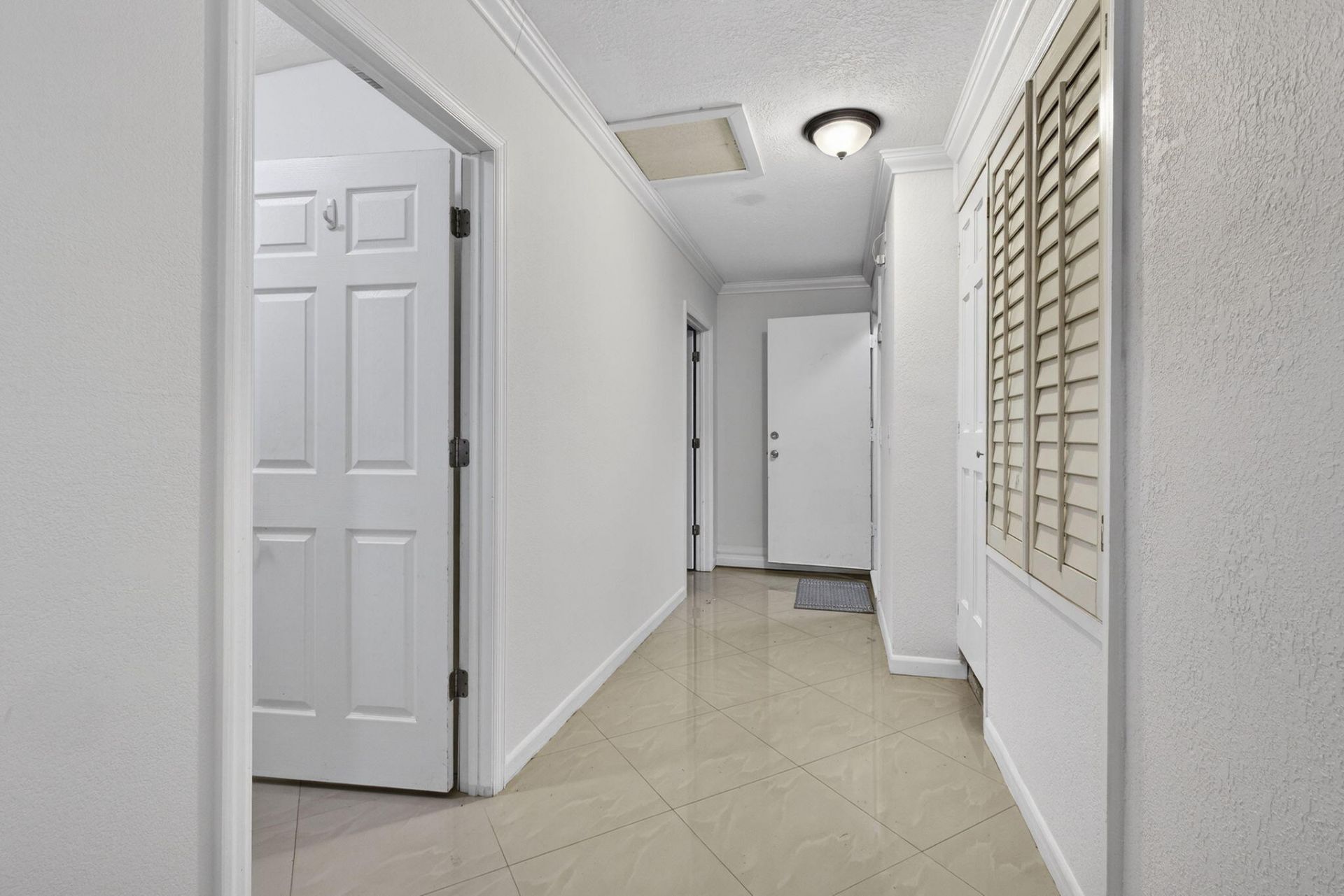 15399 N 61st Pl Place N, The Acreage, FL 33470 Photo