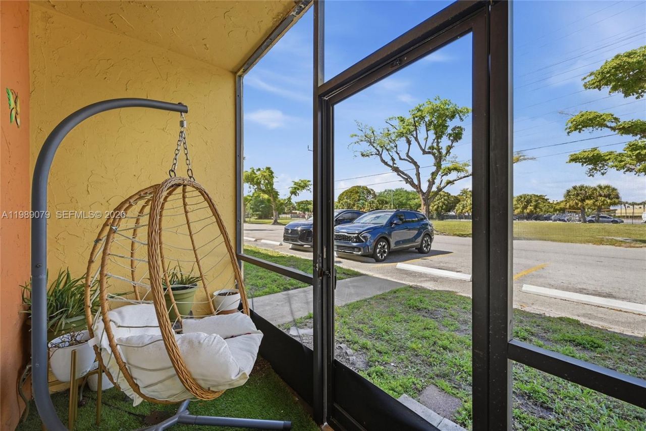 2970 NW 55th Ave, Unit 1C, Lauderhill, FL 33313 Photo
