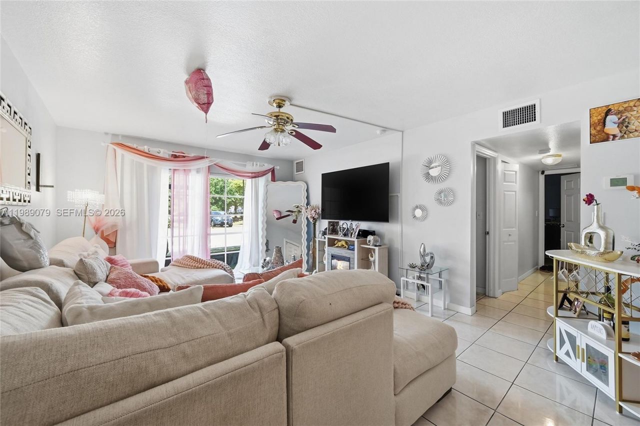 2970 NW 55th Ave, Unit 1C, Lauderhill, FL 33313 Photo
