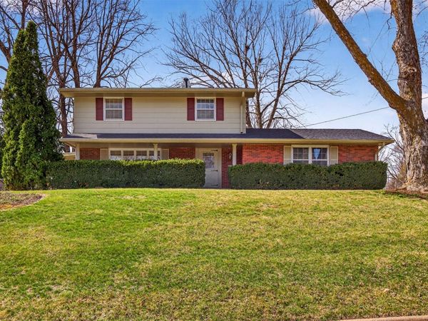 2012 66th Street, Windsor Heights, IA 50324