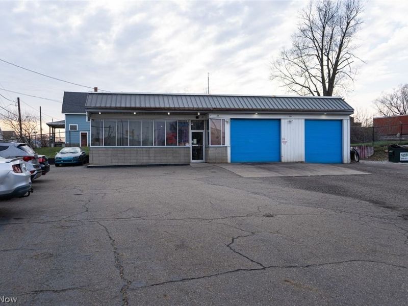 2203 Navarre Road SW, Canton, OH 44706 Photo 1