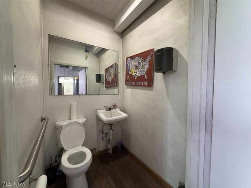 2203 Navarre Road SW, Canton, OH 44706 Photo 8