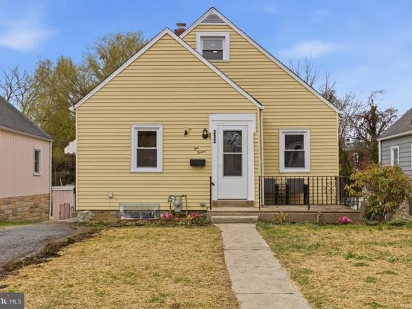 212 MACKENZIE AVENUE, PROSPECT PARK, PA 19076