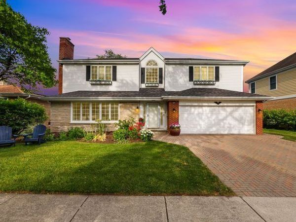 9117 Kenneth Avenue , Skokie, IL 60076