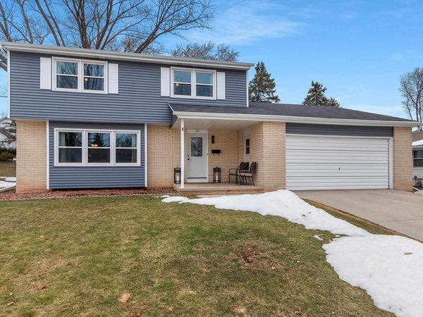 425 SARATOGA STREET, Green Bay, WI 54303