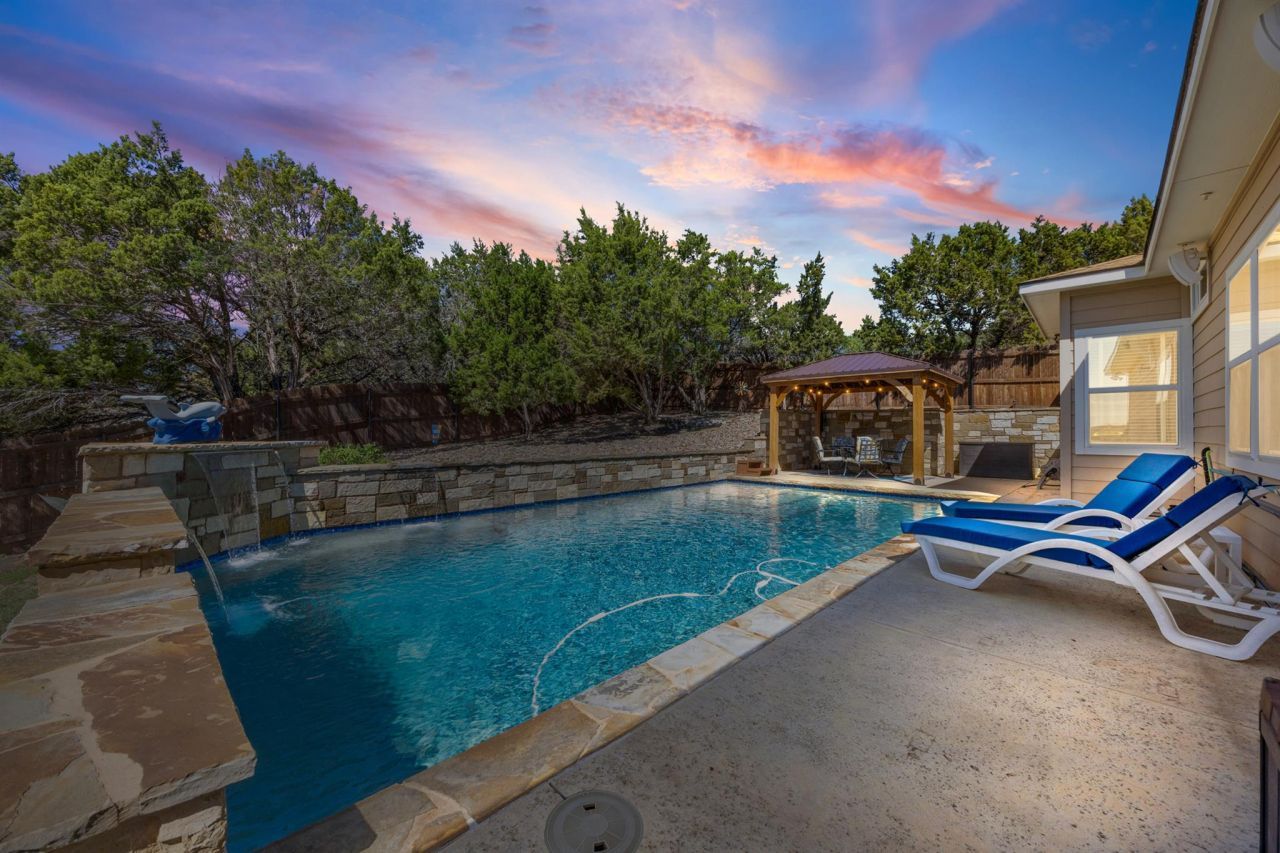 2702 Cumberland Cv, Lago Vista, TX 78645 Main Photo