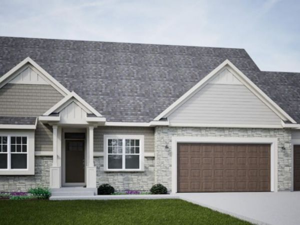 N66W21324 Sagebrush Dr, Menomonee Falls, WI 53051