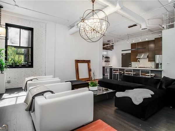 3235 Roswell Road NE, Unit 409, Atlanta, GA 30305