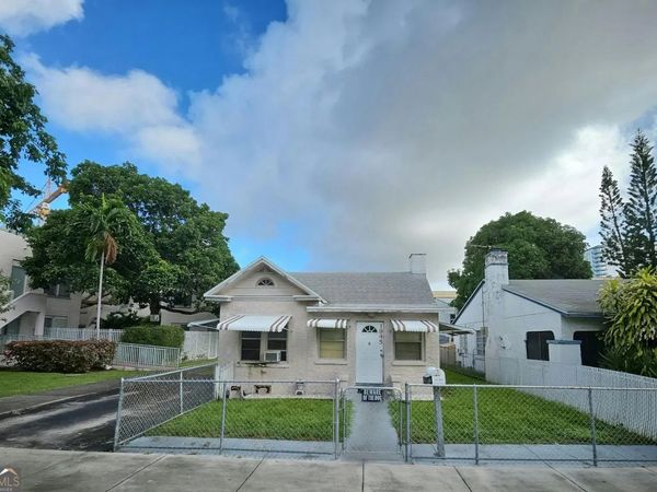 1945 Jackson Street, Hollywood, FL 33020