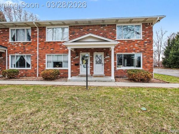 5084 Kintyre Lane, Brighton, MI 48116