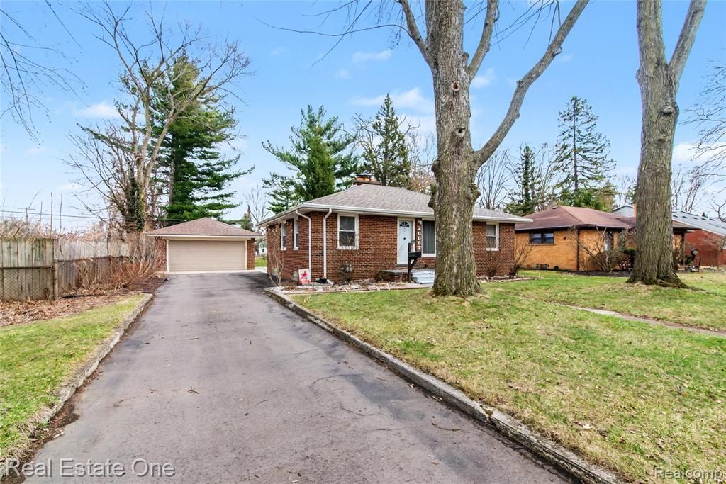 20082 Garfield, Redford Township, MI 48240 Main Photo