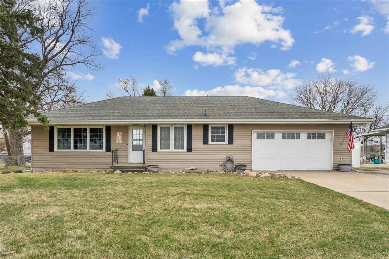 325 Division Street, Swisher, IA 52338 Main Photo
