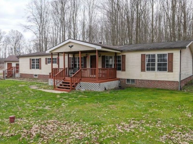 924 N Jewell Road, Newton Falls, OH 44444 Photo 1