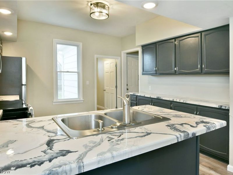 163 N Chestnut Avenue, Niles, OH 44446 Photo 16